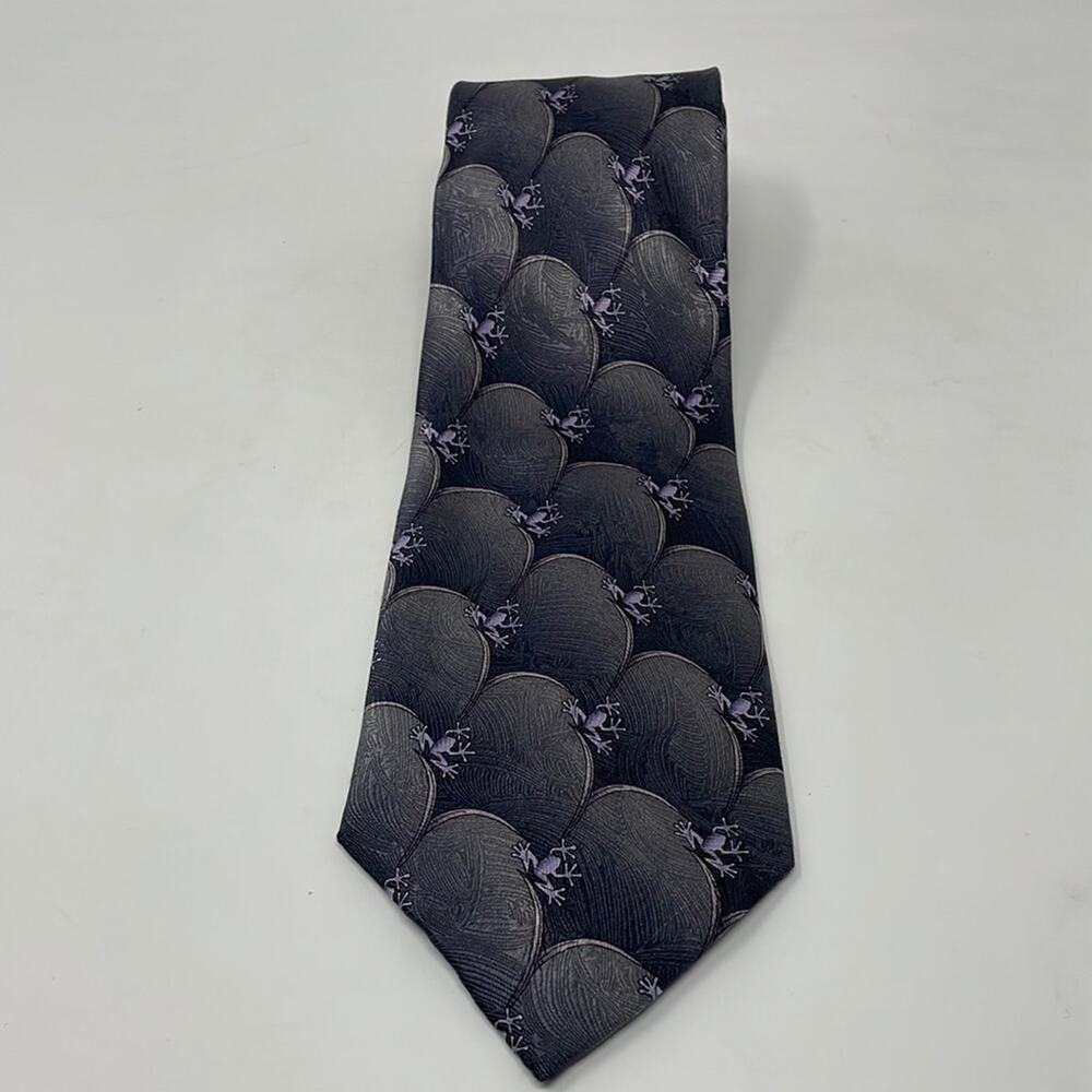 The Nature Conservancy Maki Frog 100% silk men’s tie